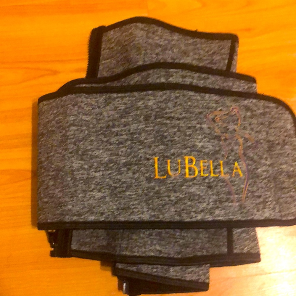 I am selling the Lubella Thermal Waist Trainer